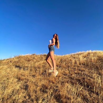 Photographer Yasya (photographer_yasya) Header Photo Added 2025-04-20