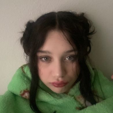 ashley (ashleyspkz) Profile Photo Added 2024-12-19