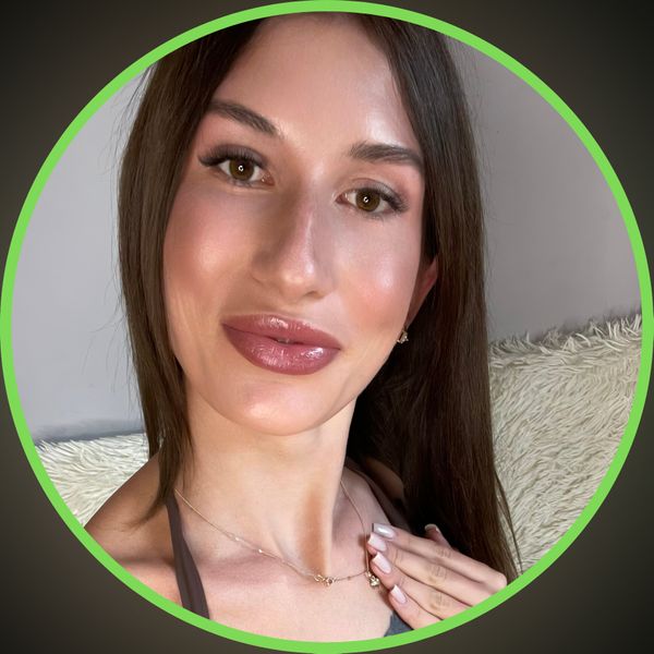 Lily Snow❤️ (lilysnowww) OnlyFans profile photo