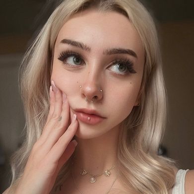 𝐜𝐚𝐬𝐬𝐢𝐞 ✩₊˚.⋆☾ (lobotomybby) OnlyFans Profile Image