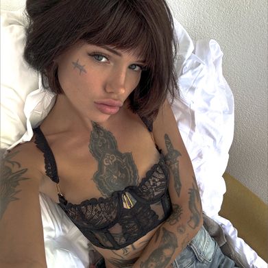 Asya (asinababy) Profile Photo Added 2025-04-04