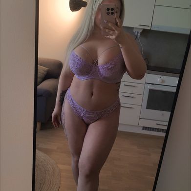Curvyanna (curvyannafree) OnlyFans profile photo