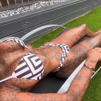 Amputee_Inkedwoman (amputee_inkedwoman091) Header Photo Added 2025-10-03