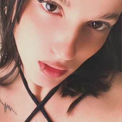 𝓞𝓵𝓲🫦🖤 Added Photo on 2025-09-25