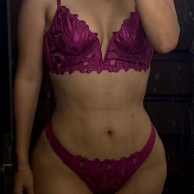 Nomad Hotwife (nomadhotwife) OnlyFans Profile Image