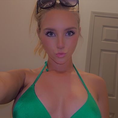 Madelyn Spring (madelynspring) Header Photo Added 2025-05-25