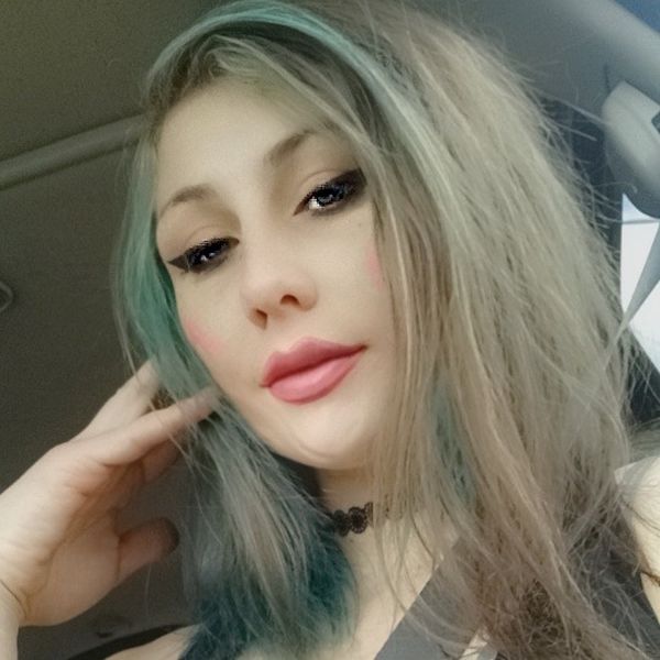 Αurora Wolfe (shy_college_girl) OnlyFans profile photo