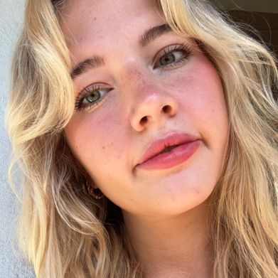 Helen Bunny (helen.bunny) Profile Photo Added 2025-04-01