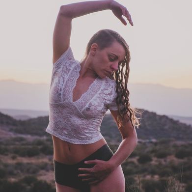 Luna Mae 🌙 (lunamae.alongtheway) Profile Photo Added 2025-01-30