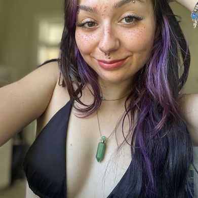 𝓑𝓮𝓵𝓵𝓪 (bellathesuccubus) Profile Photo Added 2025-10-30