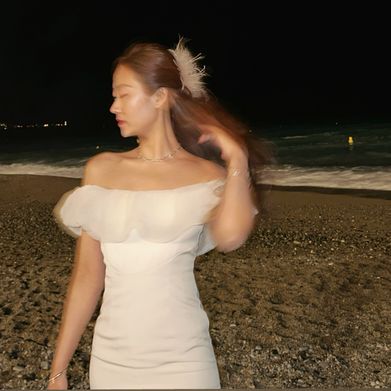 OnlyFans Model Angela in Paris (angelaparis) Profile Image