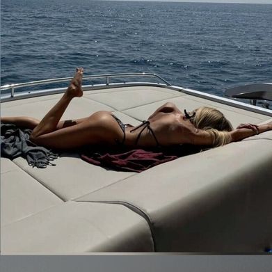 Dessita (dessita) Header Photo Added 2025-10-10