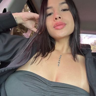 Alexandra Herrera (alexandraoficiall) Profile Photo Added 2025-05-24