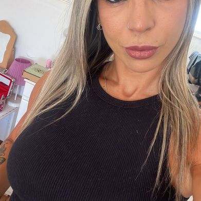 Anna (everythingforanna) Header Photo Added 2025-03-04