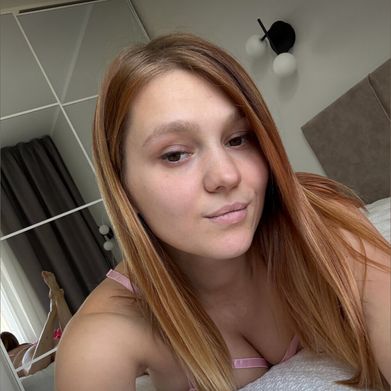 Annie 🫶🏻 (annie_mouse) Profile Photo Added 2025-08-16