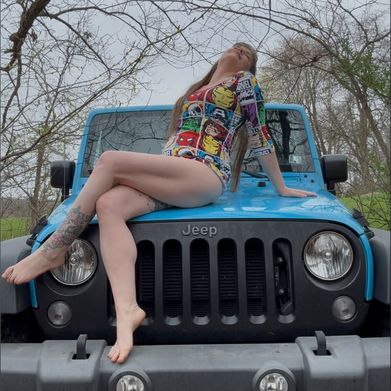 Sexybelle (bellelovesbeasts) Header Photo Added 2025-05-25