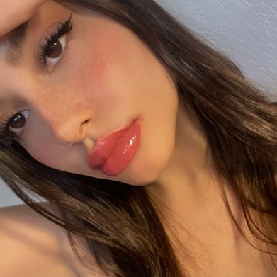 JULI 💋Latina Switch Added Photo on 2025-01-06