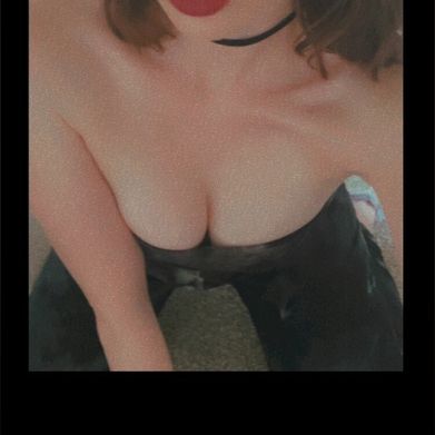 Luna Mae 🖤 Added Photo on 2025-09-25