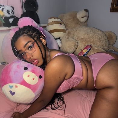 Bobbalu (shybobbalu) Header Photo Added 2025-09-06