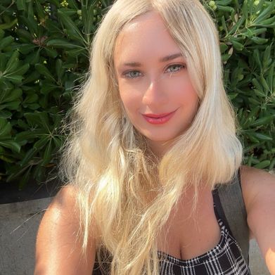 Veronika (veronikaveronika) Profile Photo Added 2025-08-18