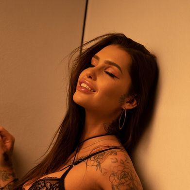 𝑰𝒏𝒌𝒆𝒅 𝑩𝒂𝒓𝒃𝒊𝒆 𝑯𝒂𝒏𝒏𝒂 💖 (barbiepink_n_ink) Profile Photo Added 2025-11-13