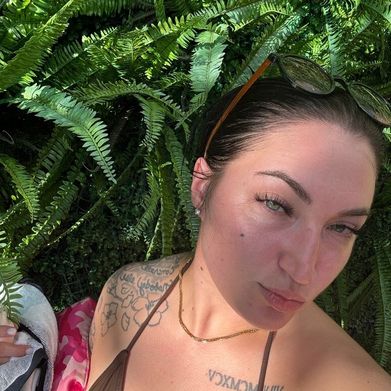 Midge’s VIP Section (midgetbtch) OnlyFans Profile Image