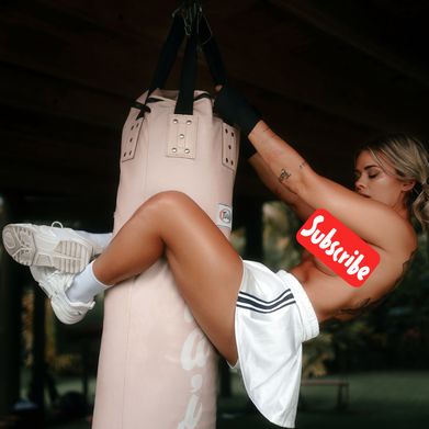 Paige VanZant (paigevanzantoftv) Header Photo Added 2024-12-24