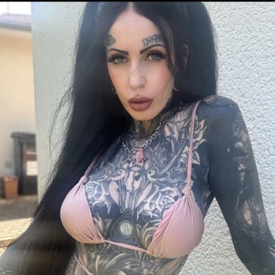 Jess Lamia (jesslamia) Profile Photo Added 2024-10-15