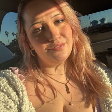 Rose 🩷(´• ω •`) (biggyrose) Profile Photo Added 2025-03-15