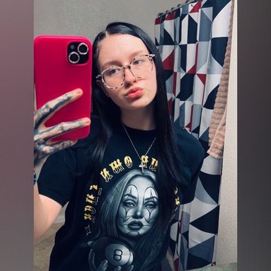 Riley (riley2freaky) Profile Photo Added 2025-11-19