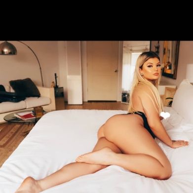 Em🐱 (spicyemss) Header Photo Added 2024-05-28