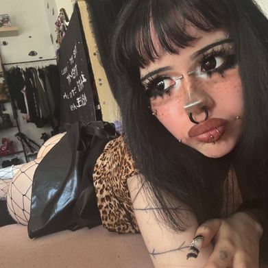 Emowithoutemo (emowithoutemo) Header Photo Added 2025-08-17