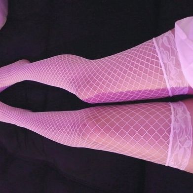 Lychee (lycheekiwiii) Header Photo Added 2025-10-24