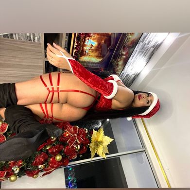 𝐶𝑎𝑠𝑠𝑖𝑒 - 𝐵𝑟𝑢𝑛𝑒𝑡𝑡𝑒 𝐴𝑙𝑝ℎ𝑎 ✨ (insatiablecassievip) Header Photo Added 2025-12-13