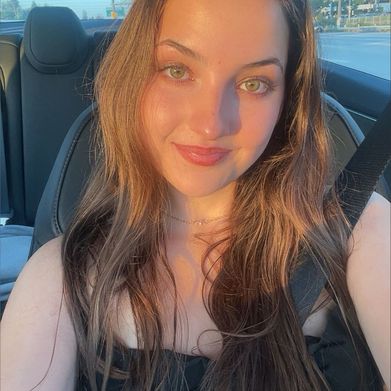 OnlyFans Model kiara 🍒✨ (kiaracutie) Profile Image