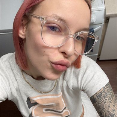 Aubrey White (aubreywhitexo) Profile Photo Added 2024-12-11