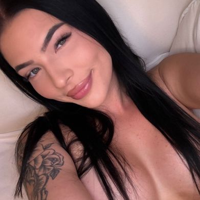 Rosa 🍑 (rrosajasminn) Profile Photo Added 2024-08-21