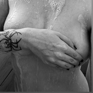 Alexandria 💦✨️ (alexandria.noname) Header Photo Added 2025-12-02