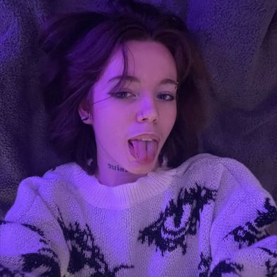 Mina 🖤 (mina.richy) Profile Photo Added 2025-08-24