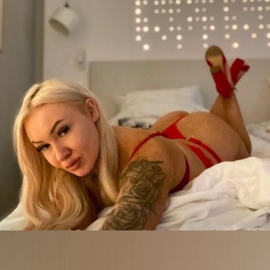 Jennikabbe (jennikabbe) Header Photo Added 2025-05-18