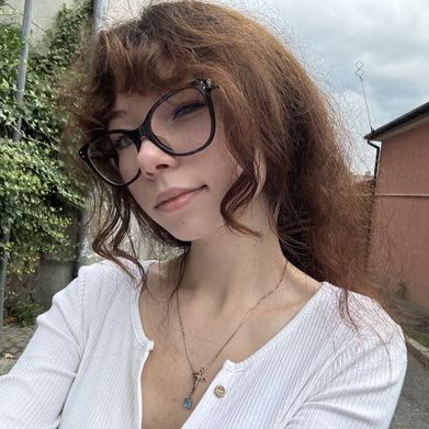 Christy (makogirl) Profile Photo Added 2024-12-17