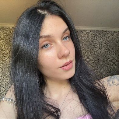 Asya Elfie (asyaelfie) Profile Photo Added 2025-10-21