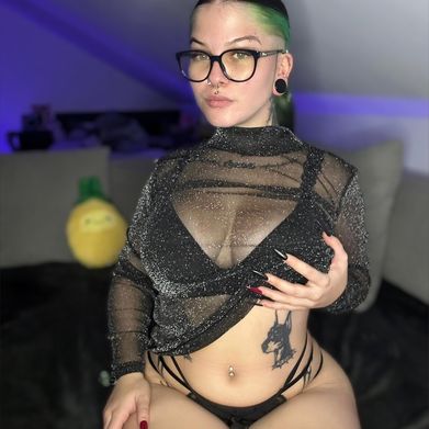 Lana (la_lae_chi) Profile Photo Added 2024-09-14