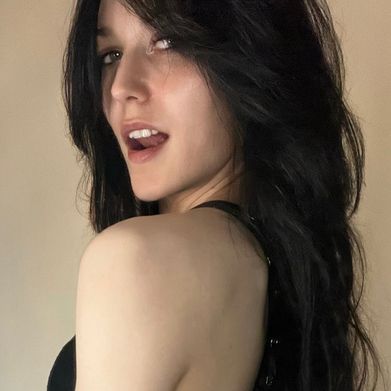 OnlyFans Model Mel ☾ (montecvrlo) Profile Image