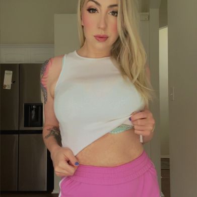 Cherry Kiss (cherrykiss23) OnlyFans Profile Image