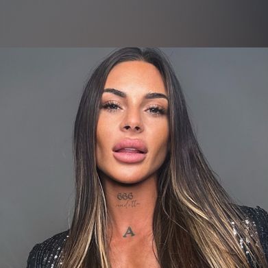 Alba Casillas (albitacasillas) Header Photo Added 2024-12-12