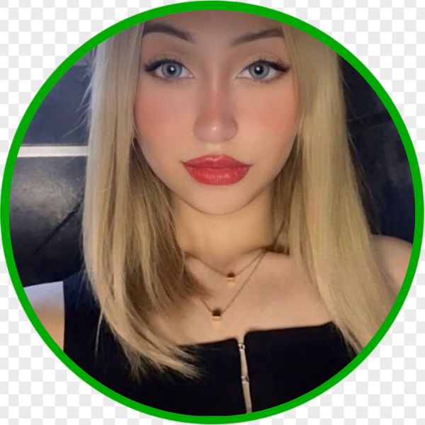 Lenna White (lennawhite) OnlyFans profile photo