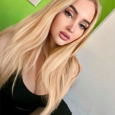 Heey Helly🎀 (helly_xo) Profile Photo Added 2025-11-13