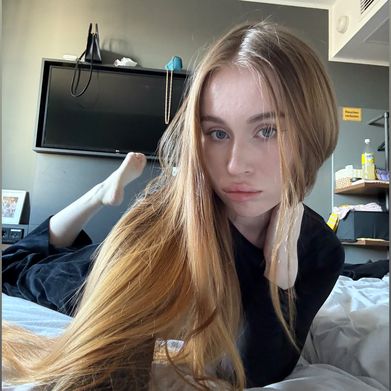 Mirra Glow🤍 (mirraglowvip) Header Photo Added 2025-04-14