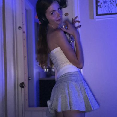 Alice Rose (alice_chalice) Profile Image Added 2025-05-11